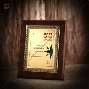 WOODEN-PLAQUE-WITH-GOLDEN-CREST-CL3526JWP.jpg